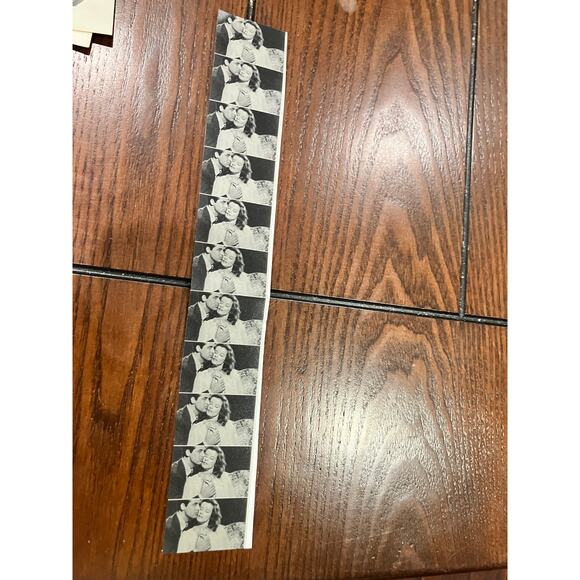 4 Cary Grant Vintage Black & White Postcards, 1 Magnet & 3 Bookmarks! - Picture 15 of 16